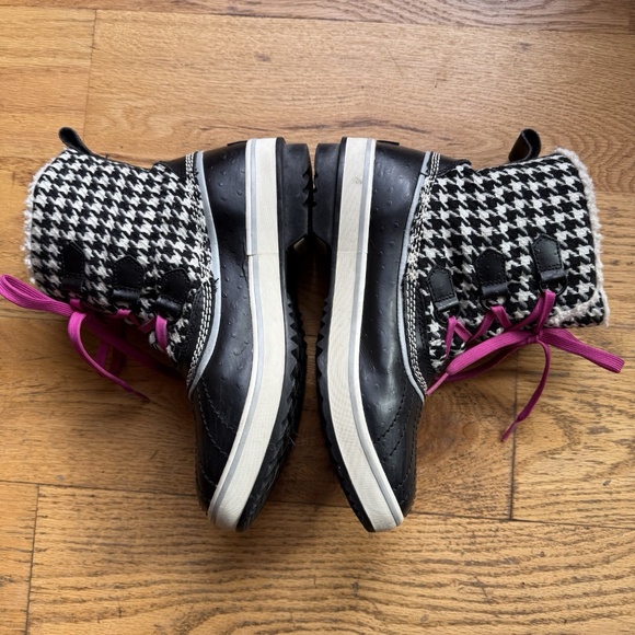 SOREL Tivoil Tweed Houndstooth w/ Pink Laces Snow Boots Sz 9 $130 - Picture 7 of 8